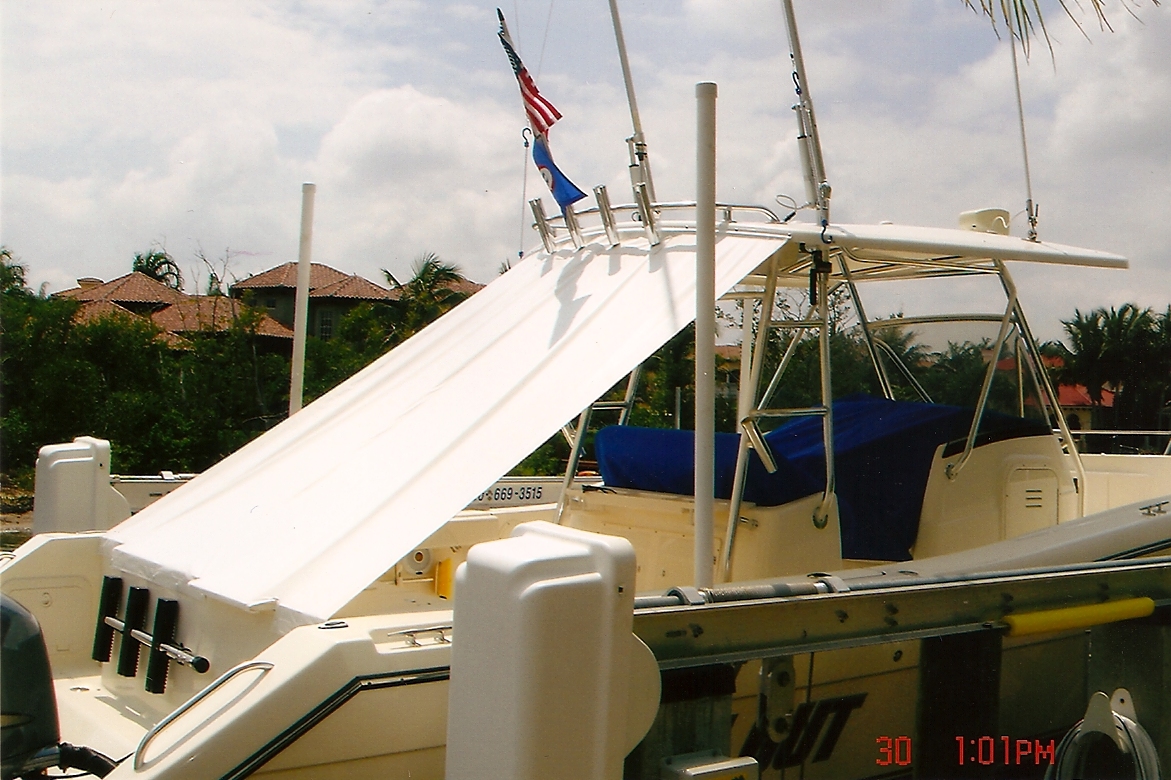 AFT CURTAIN