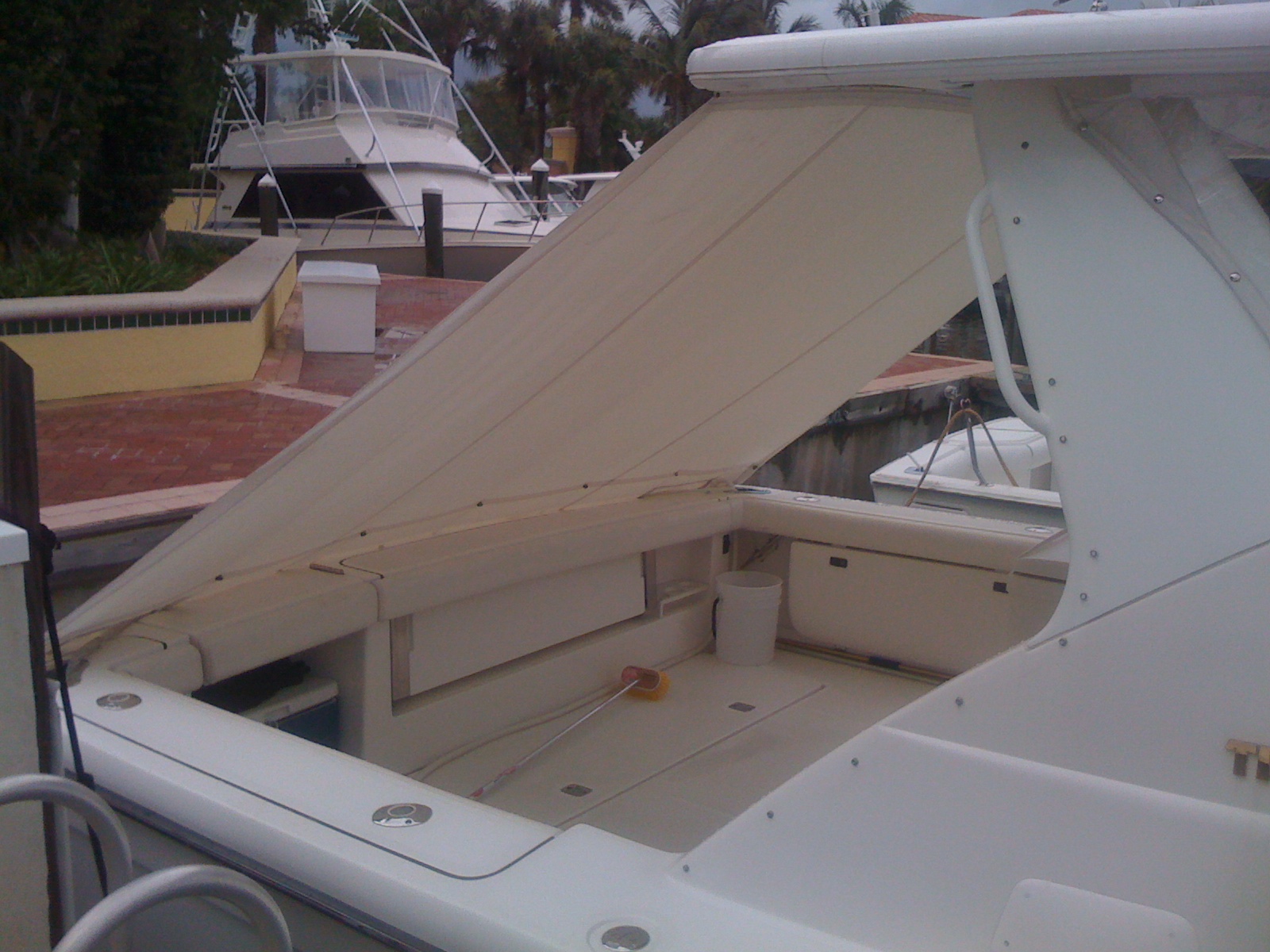 AFT CURTAIN