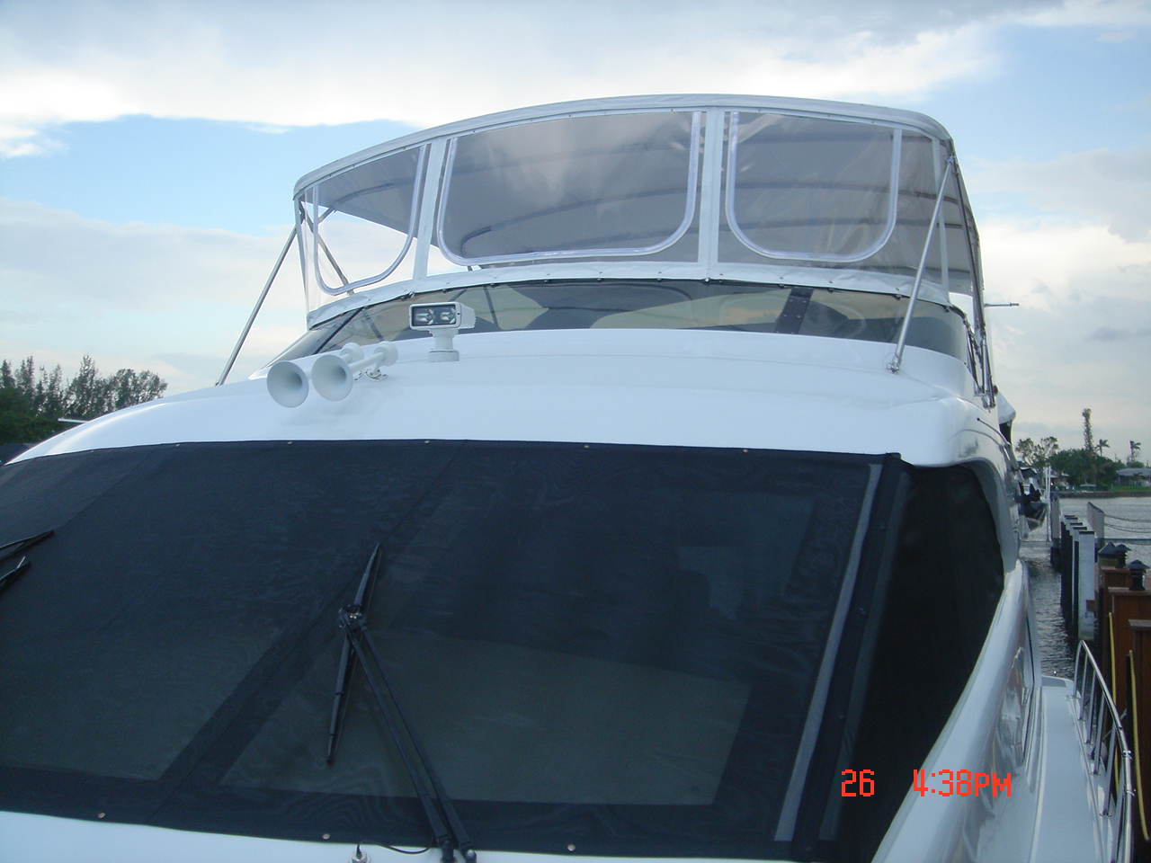 WINDSHIELD COVER
